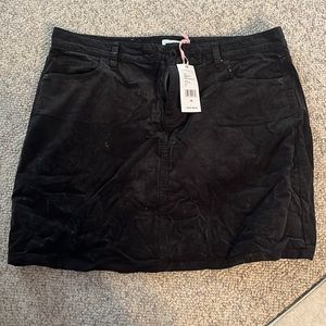 Vineyard Vines velvet mini skirt